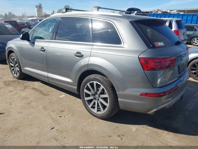 2017 AUDI Q7 WA1LAAF78HD017793 Photo 2