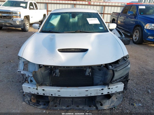 2C3CDXHG8KH608847 Dodge Charger Gt Rwd