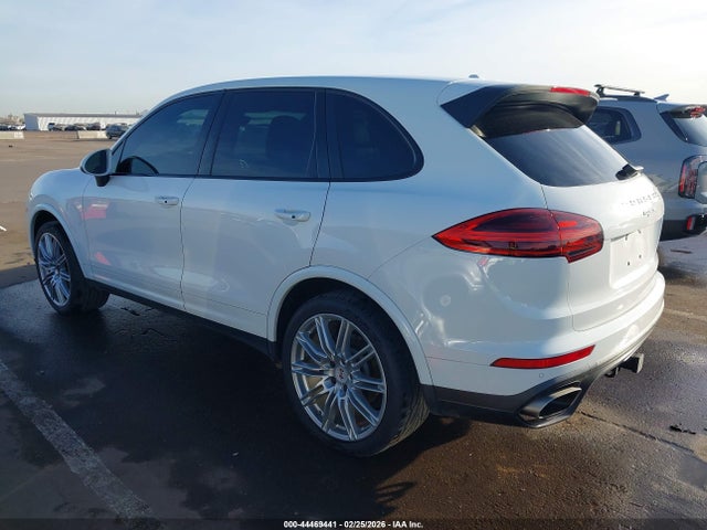 Porsche Cayenne Platinum Edition 2017 WP1AA2A21HKA91128 Image 3