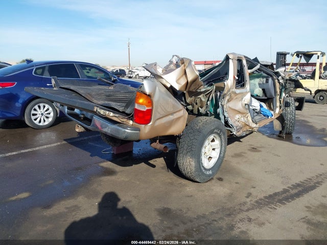 2000 Toyota Tacoma Base V6 მანქანა იყიდება აუქციონზე, vin: 4TAWN72N6YZ627804, აუქციონის ნომერი: 44469442