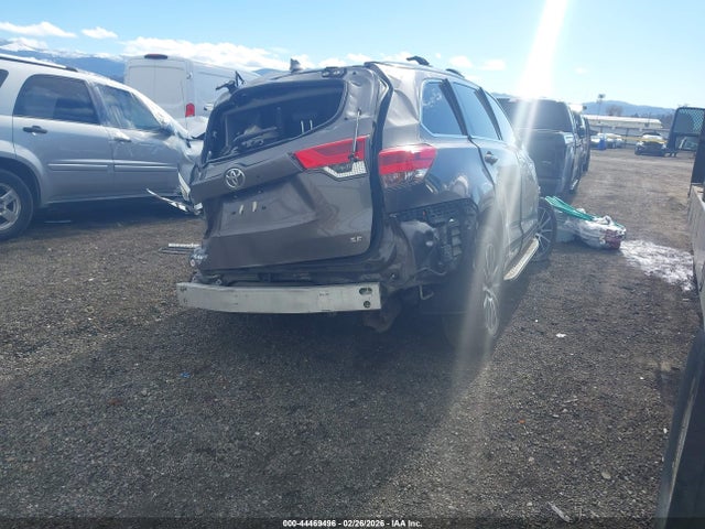 5TDKZRFH4HS514457 Toyota Highlander Se