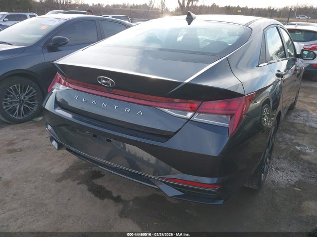 2021 HYUNDAI ELANTRA 5NPLN4AG0MH039729 Photo 3