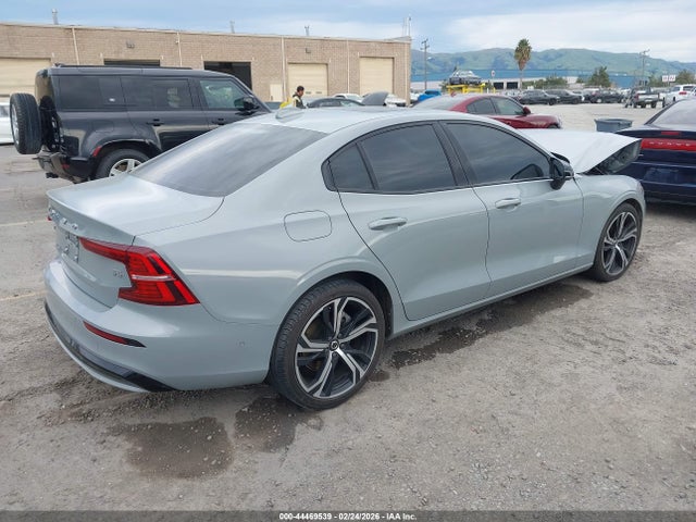 2024 VOLVO S60 7JRL12FL9RG281048 Photo 3