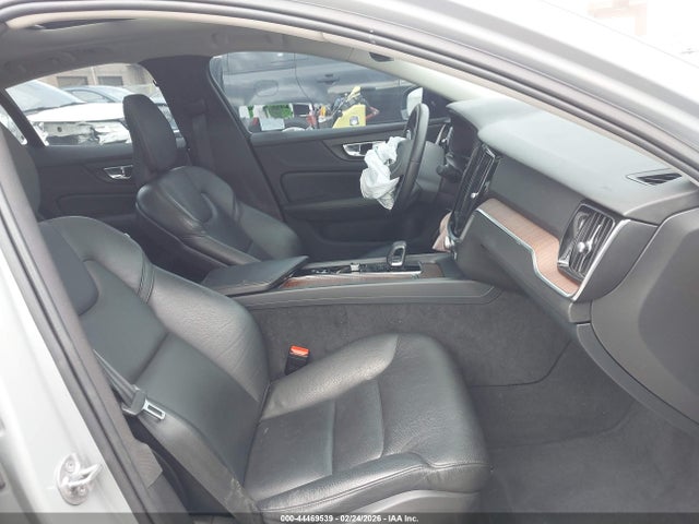 2024 VOLVO S60 7JRL12FL9RG281048 Photo 4
