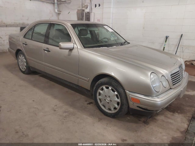 1999 MERCEDES-BENZ E 320 WDBJF82H3XX016262