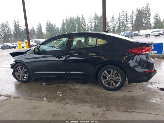5NPD84LF7JH382694 Hyundai ELANTRA SEL