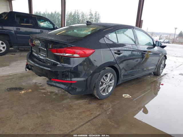 5NPD84LF7JH382694 Hyundai ELANTRA SEL
