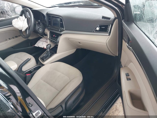 5NPD84LF7JH382694 Hyundai ELANTRA SEL