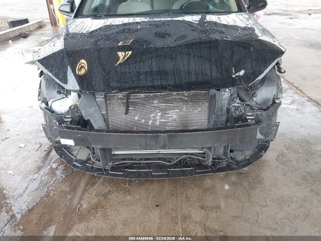 5NPD84LF7JH382694 Hyundai ELANTRA SEL