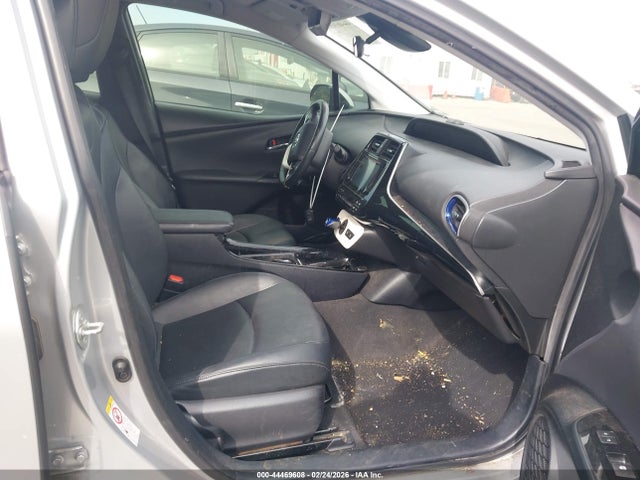 JTDKARFU0H3043994 Toyota Prius Three Touring