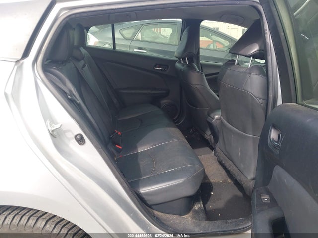 JTDKARFU0H3043994 Toyota Prius Three Touring
