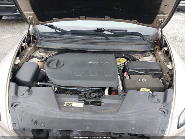 1C4PJLCS7EW297203 Jeep Cherokee Latitude
