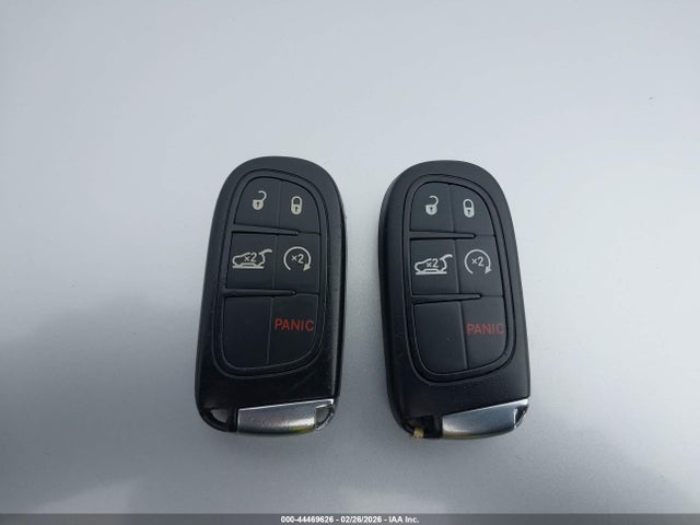 1C4PJLCS7EW297203 Jeep Cherokee Latitude
