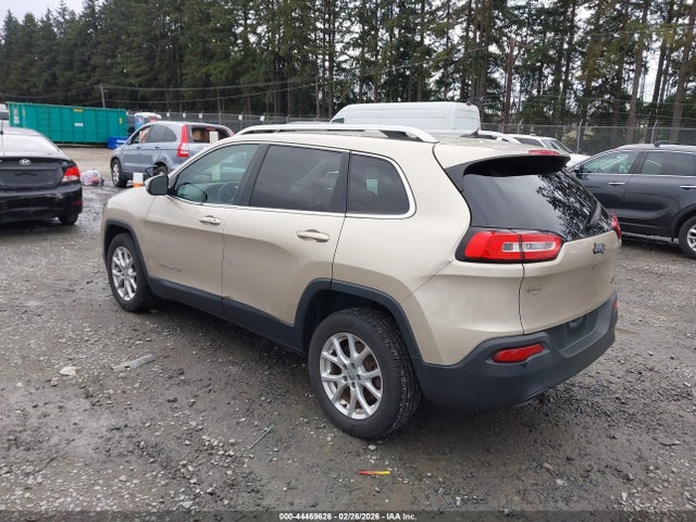 1C4PJLCS7EW297203 Jeep Cherokee Latitude