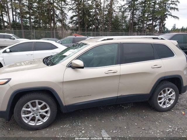 1C4PJLCS7EW297203 Jeep Cherokee Latitude