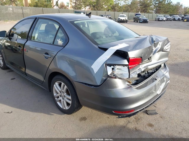 3VW2K7AJ4FM213040 Volkswagen Jetta 2.0l S
