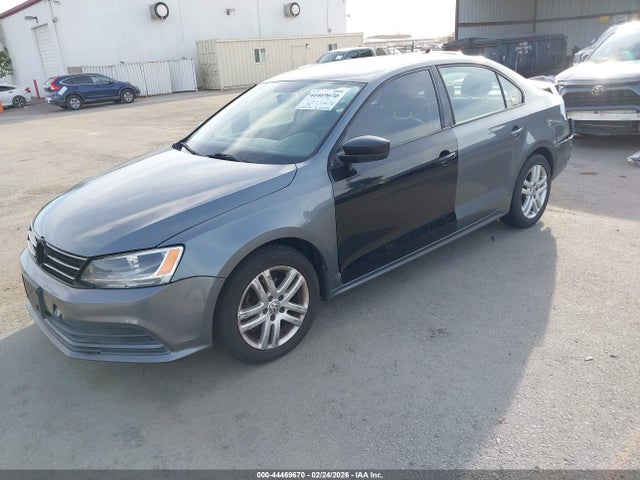 3VW2K7AJ4FM213040 Volkswagen Jetta 2.0l S