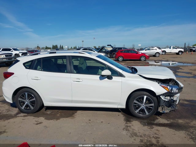 4S3GTAD63N3724359 Subaru Impreza Premium 5-door