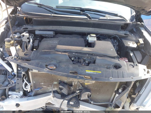 44469701 :رقم المزاد ، 5N1DR2MN4JC677010 vin ، 2018 Nissan Pathfinder Sl مزاد بيع