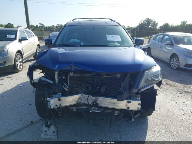 44469701 :رقم المزاد ، 5N1DR2MN4JC677010 vin ، 2018 Nissan Pathfinder Sl مزاد بيع