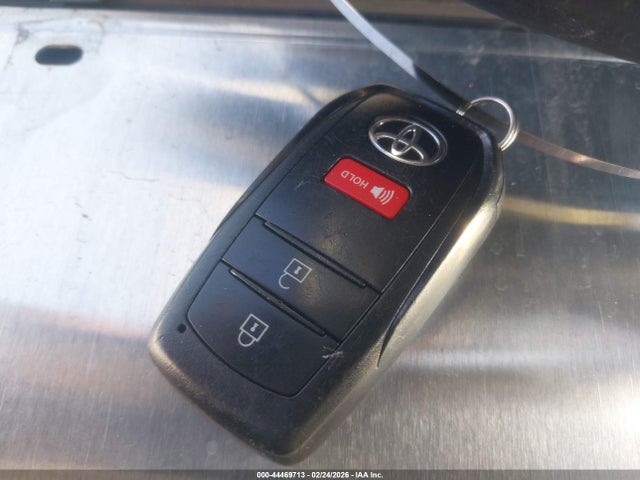 7MUCAAAG5NV034408 Toyota Corolla Cross Le