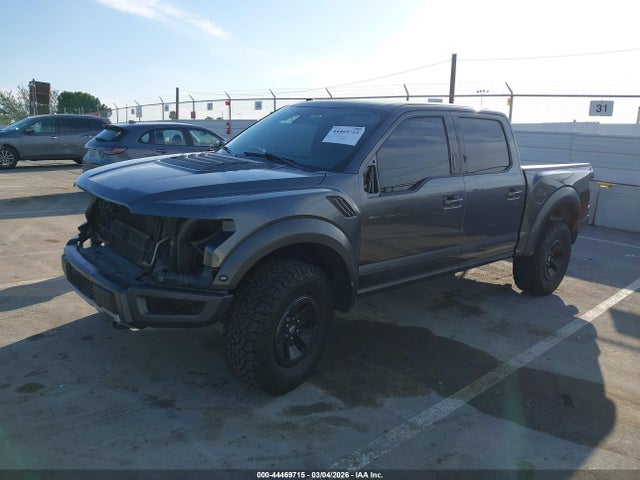 Ford F-150 Raptor 2018 1FTFW1RG4JFE71131 Image 2