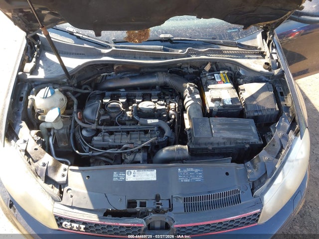 44469725 :رقم المزاد ، WVWGV7AJXBW022796 vin ، 2011 Volkswagen Gti 4-door مزاد بيع