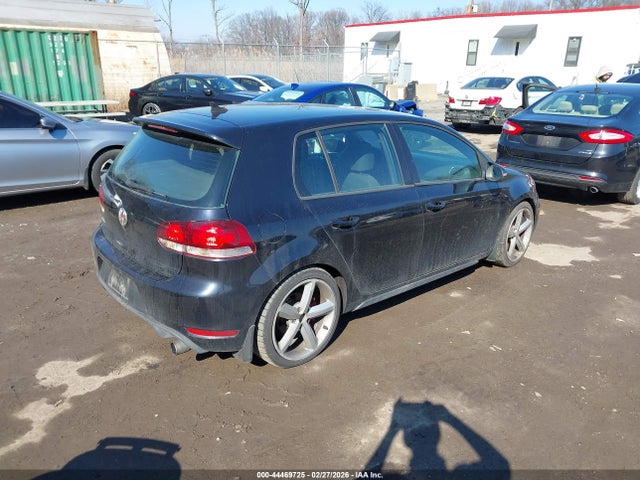 44469725 :رقم المزاد ، WVWGV7AJXBW022796 vin ، 2011 Volkswagen Gti 4-door مزاد بيع