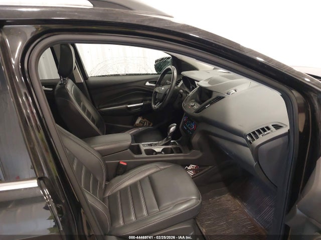 1FMCU9H95KUA82873 Ford ESCAPE SEL