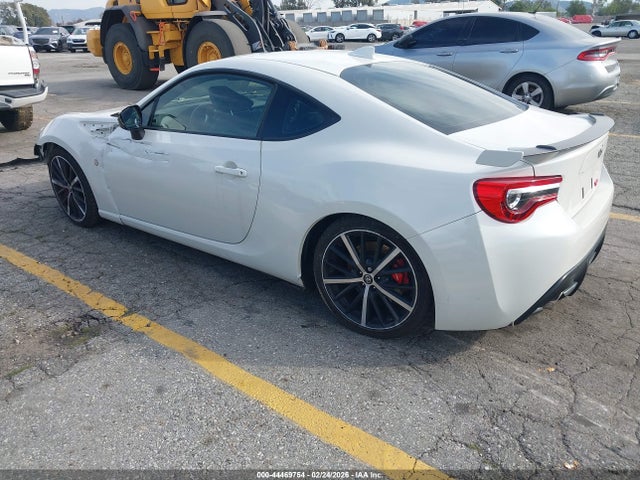Toyota 86 GT 2020 JF1ZNAE13L9751079 Image 3