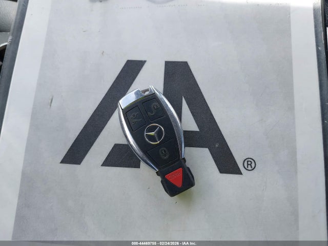 44469755 :رقم المزاد ، WDDGF4HB7ER311055 vin ، 2014 Mercedes-benz C 250 Luxury مزاد بيع