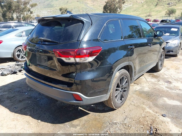 5TDKZRFH7KS323252 Toyota Highlander Se