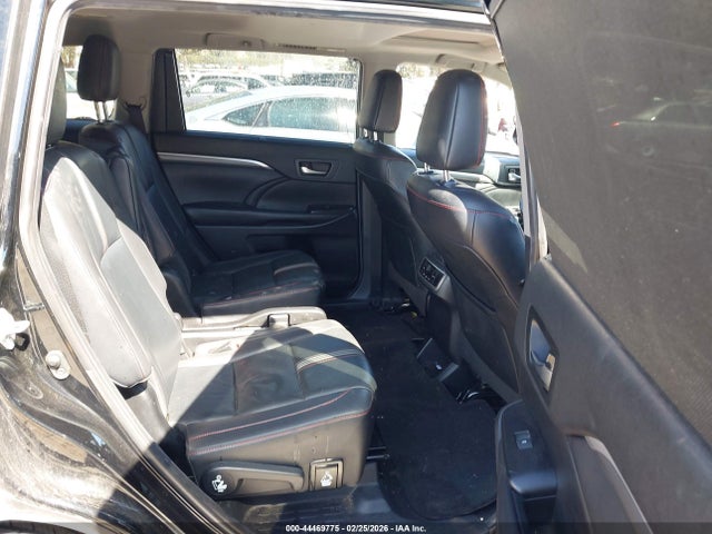 5TDKZRFH7KS323252 Toyota Highlander Se