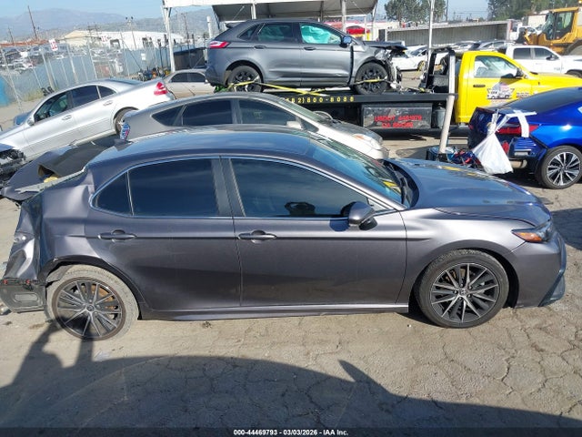 4T1G11AK8RU864488 Toyota CAMRY SE