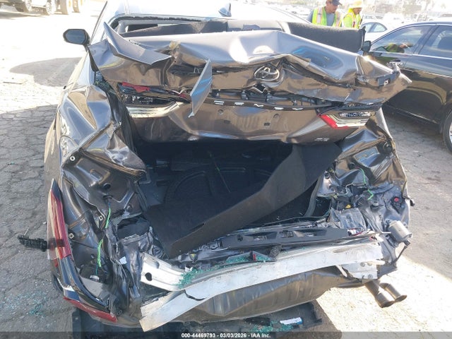 4T1G11AK8RU864488 Toyota CAMRY SE