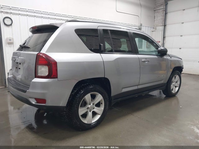 Jeep Compass Sport 2016 1C4NJDBB2GD757025 Image 4