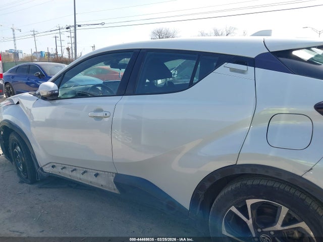 NMTKHMBXXMR128203 Toyota C-HR XLE