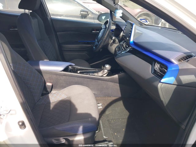 2021 TOYOTA C-HR NMTKHMBXXMR128203 Photo 4