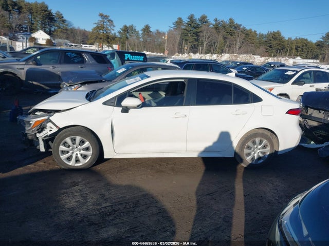 JTDBCMFE0R3038222 Toyota Corolla Hybrid Le
