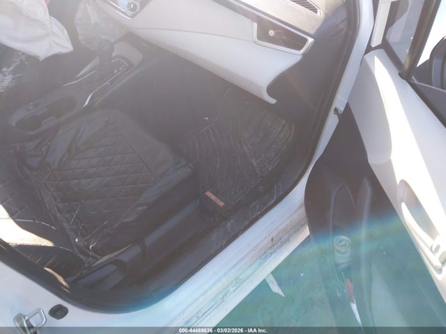 JTDBCMFE0R3038222 Toyota Corolla Hybrid Le