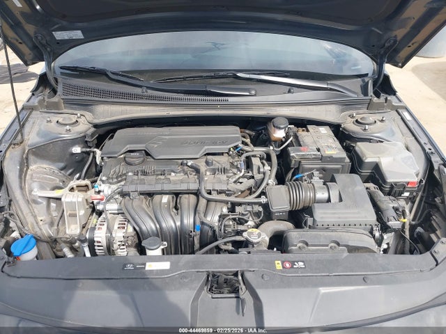 KMHLS4AG6PU562929 Hyundai ELANTRA SEL