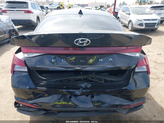 KMHLS4AG6PU562929 Hyundai ELANTRA SEL