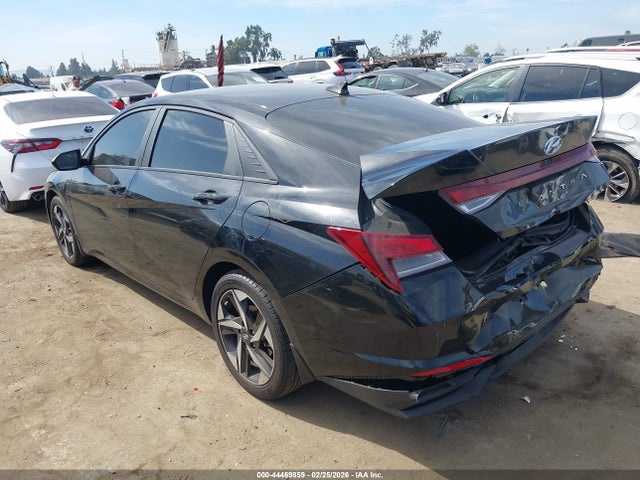 KMHLS4AG6PU562929 Hyundai ELANTRA SEL