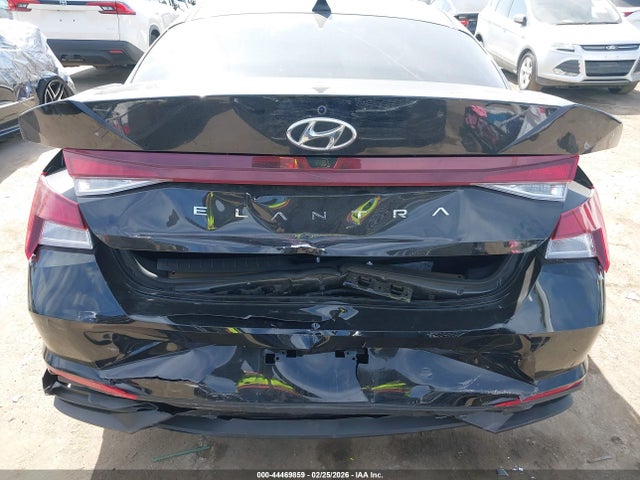 KMHLS4AG6PU562929 Hyundai ELANTRA SEL