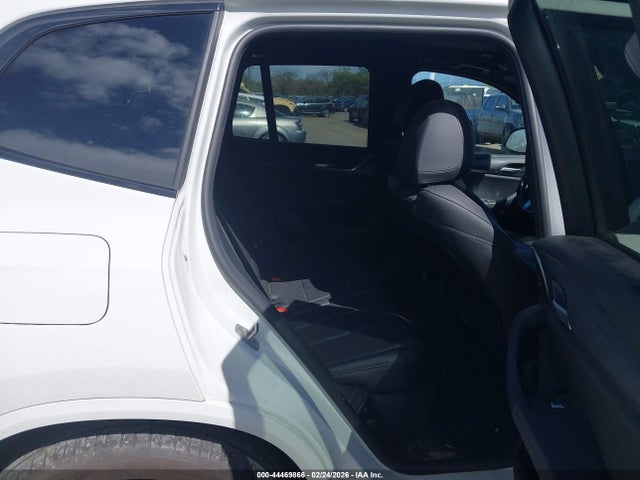 5UX43DP06N9L09107 BMW X3 Sdrive30i