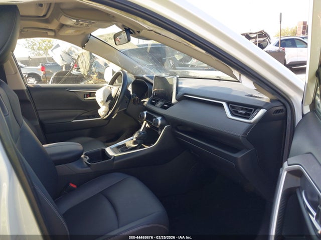 Продажа на аукционе авто 2023 Toyota Rav4 Xle Premium, vin: JTMC1RFV7PD099162, номер лота: 44469876