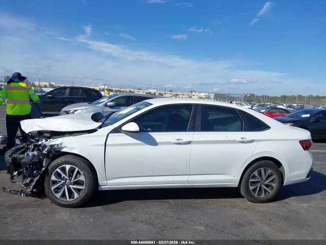 2025 Volkswagen Jetta 1.5t S მანქანა იყიდება აუქციონზე, vin: 3VW5X7BU6SM109425, აუქციონის ნომერი: 44469881
