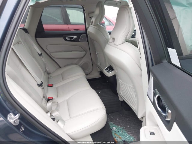 YV4L12RX2P1217055 Volvo Xc60 B5 Ultimate Dark Theme
