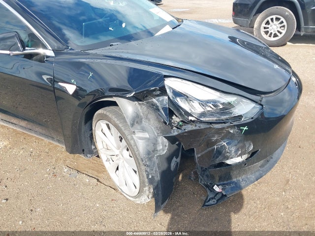 2018 TESLA MODEL 3 5YJ3E1EAXJF005828 Photo 5