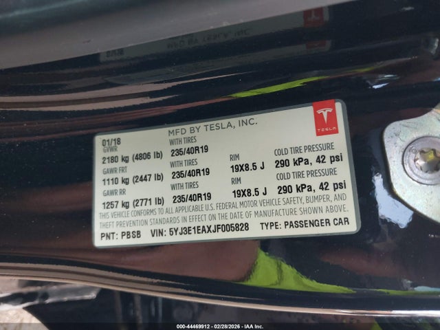 2018 TESLA MODEL 3 5YJ3E1EAXJF005828 Photo 8